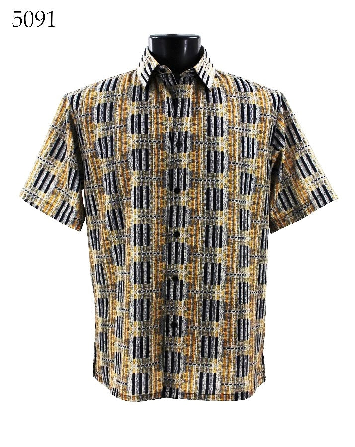 Bassiri's Bassiri Short Sleeve Shirt 5091 offers a regular fit with short sleeves and a striking geometric pattern in shades of black, brown, and white.
