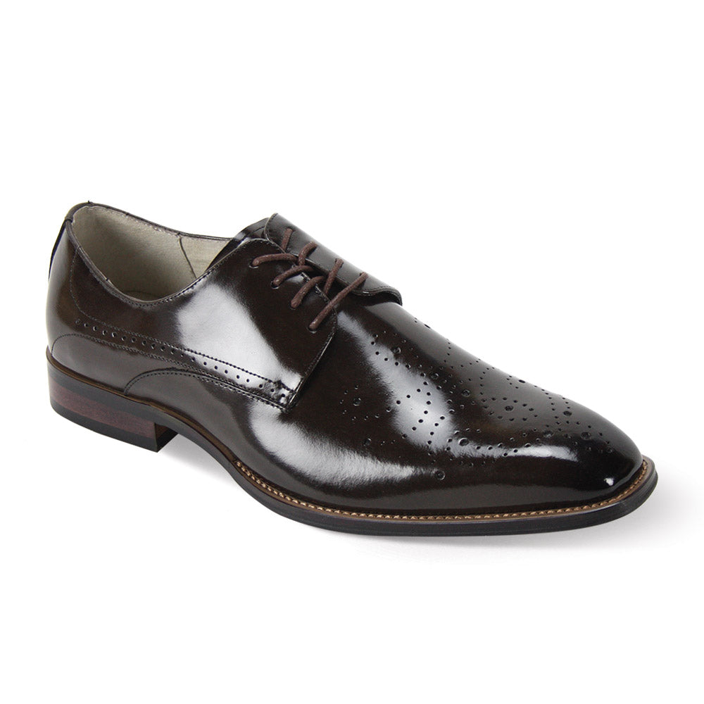 Introducing the Giovanni Joel shoes from GIOVANNI: elegant chocolate brown leather shoes featuring a decorative medallion and contrasting brown stitching adorning the vamp.