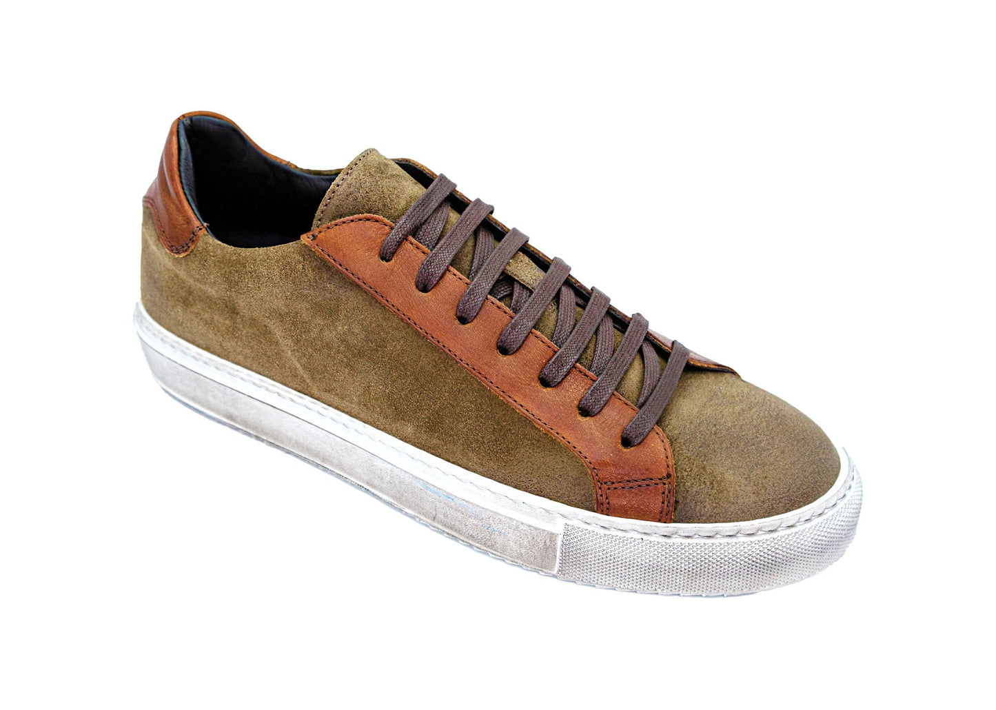 GIOVACCHINI Rino Ant. Cognac Suede Leather Sneakers feature brown and tan Italian suede, leather accents, brown laces, a white rubber sole, and premium leather lining. Shown on a white background.