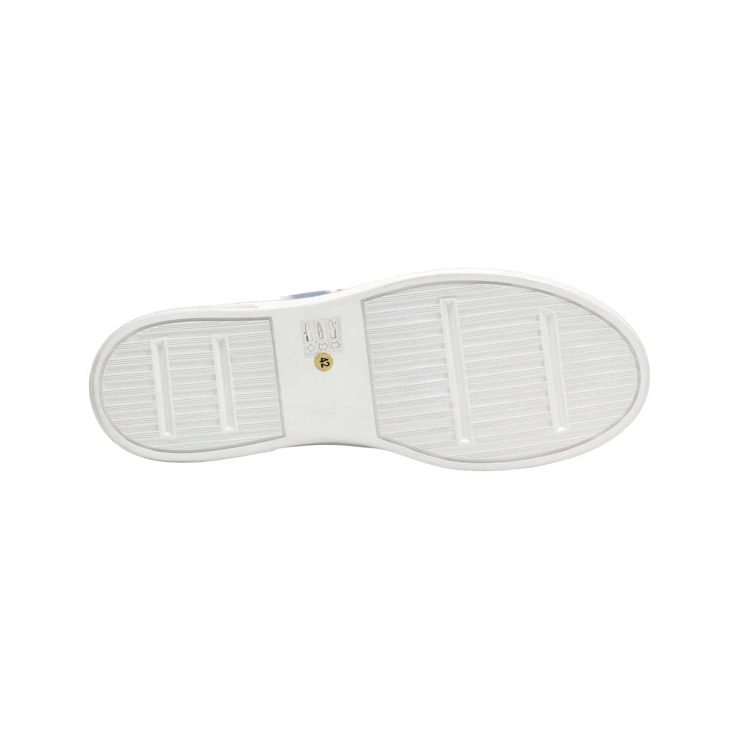 The Duca Monza Light Blue sneaker by Duca Di Matiste features genuine leather in light blue, white laces, and a thick white sole—an effortlessly versatile shoe that highlights Italian craftsmanship, shown in profile on a plain white background.