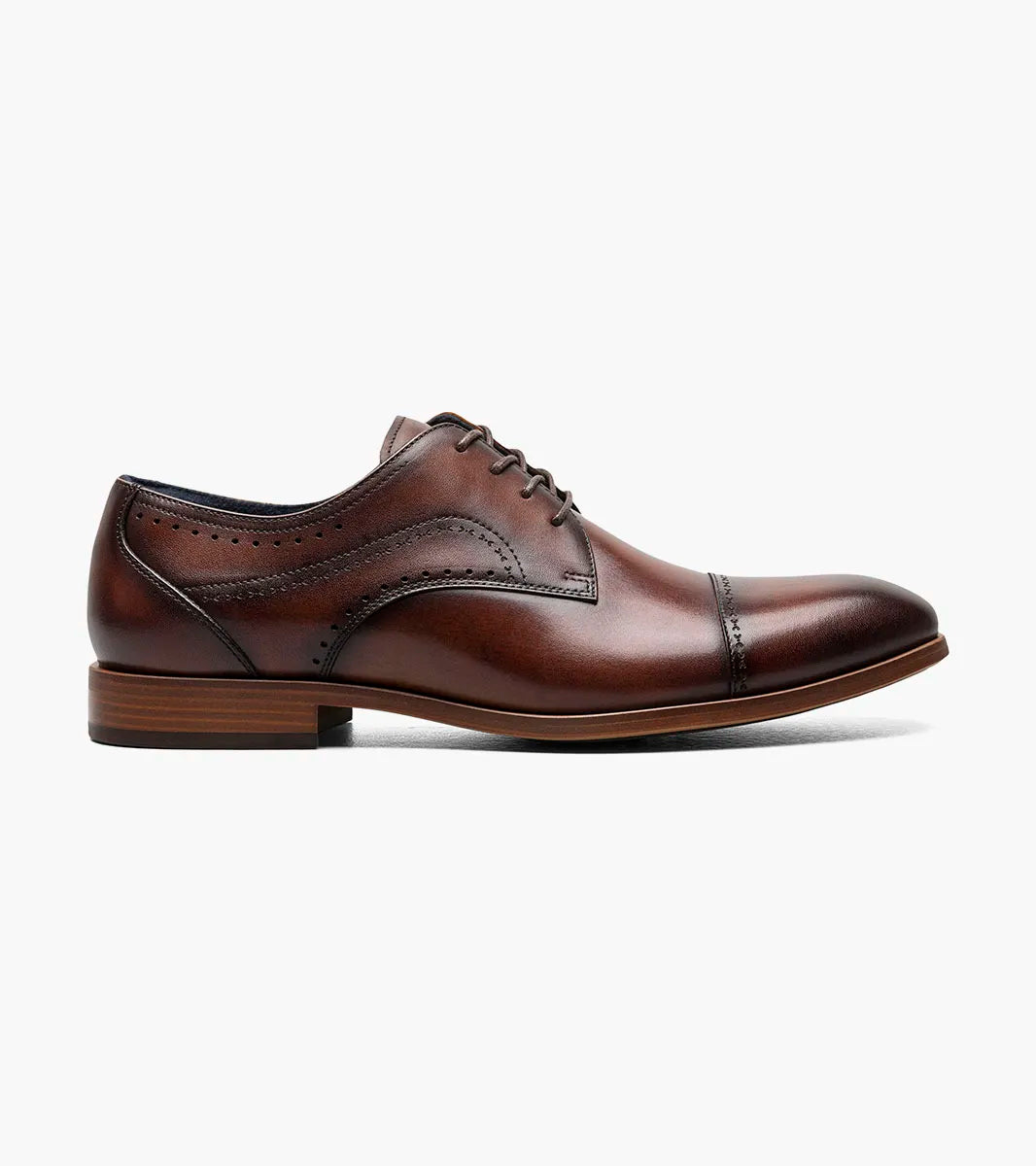 The STACY ADAMS Bryant Cap Toe Oxford (Brown, 25634-200) features burnished leather, decorative stitching, and laces, displayed on a white background.