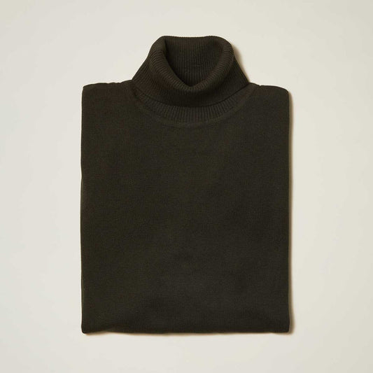 The Inserch Cotton Blend Turtleneck Sweater in charcoal gray (style 4708) by Inserch is neatly folded and displayed on a light, plain surface.
