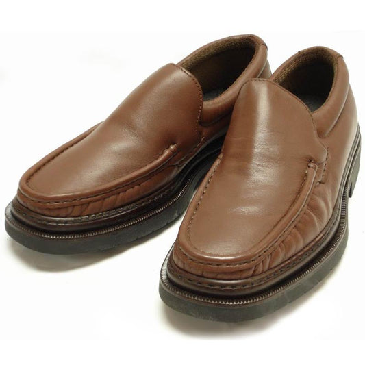 The Pinoso's P-4746 Belka Brown Slip On Loafer for men, crafted from Nappa leather with black rubber soles, is showcased against a plain white background. Made in Spain.