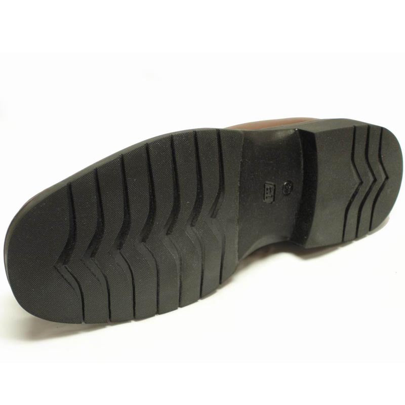 The Pinoso's P-4746 Belka Brown Slip On Loafer for men, crafted from Nappa leather with black rubber soles, is showcased against a plain white background. Made in Spain.