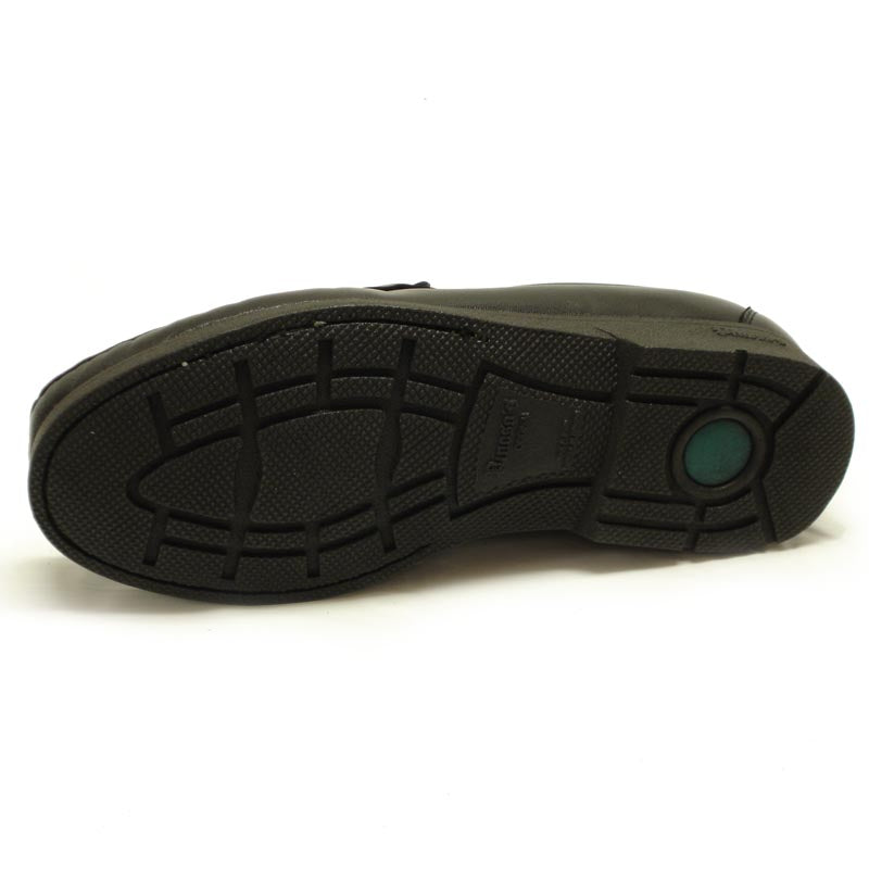 Pinoso's P-4804-628 Black Slip on Penny Loafer, made in Spain, features soft Nappa leather, low heels, and rounded toes. Brand new, men's shoes shown on a white background.