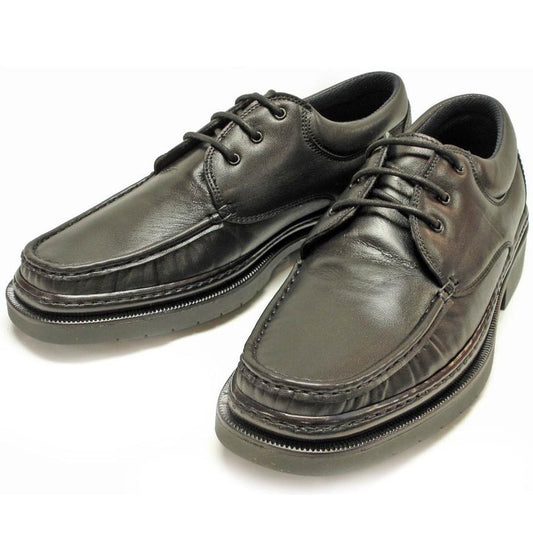 A pair of Pinoso's P-4890 Belka Black Lace up men's shoes, made in Spain, with thick rubber soles, shown on a white background.
