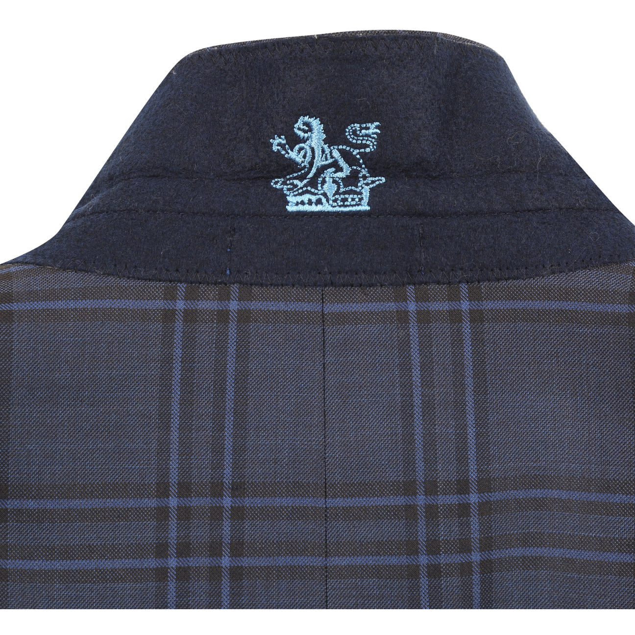 The ENGLISH LAUNDRY Grey Check Suit 12-53-093EL by English Laundry is a men's slim fit grey plaid blazer with two buttons, notched lapels, flap pockets, and a blue tropical-patterned inner lining.