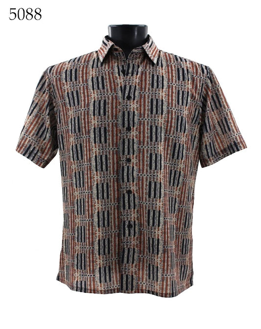 Regular fit Bassiri Short Sleeve Shirt 5088 displayed on a mannequin, featuring a geometric design in brown, black, and gray tones.