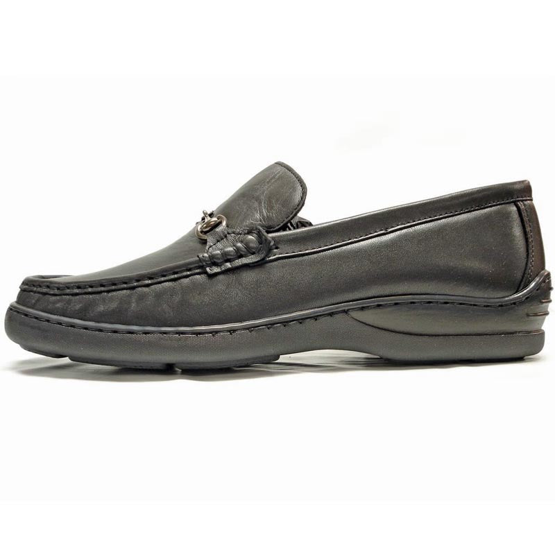 The Pinoso's P-5158 Paco Black Slip-On Loafer is a men’s nappa leather shoe, made in Spain, featuring metal bit detailing across the top.