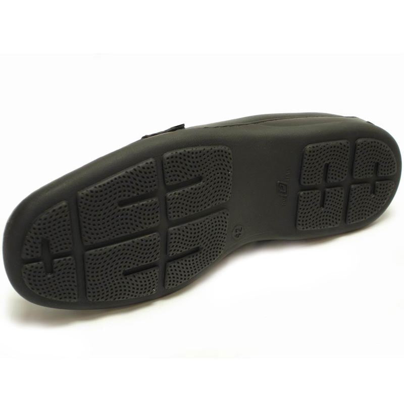 The Pinoso's P-5158 Paco Black Slip-On Loafer is a men’s nappa leather shoe, made in Spain, featuring metal bit detailing across the top.
