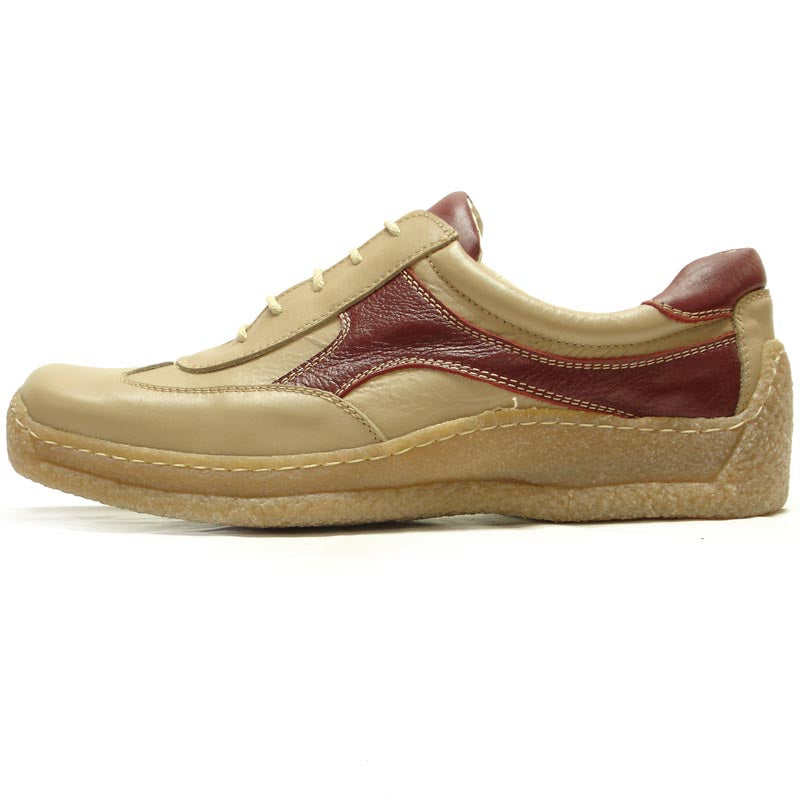 The Pinoso's P-5456 Javier Beige Red Leather Lace-up Sneaker features soft Nappa leather uppers and textured rubber soles, shown side by side. Made in Spain.