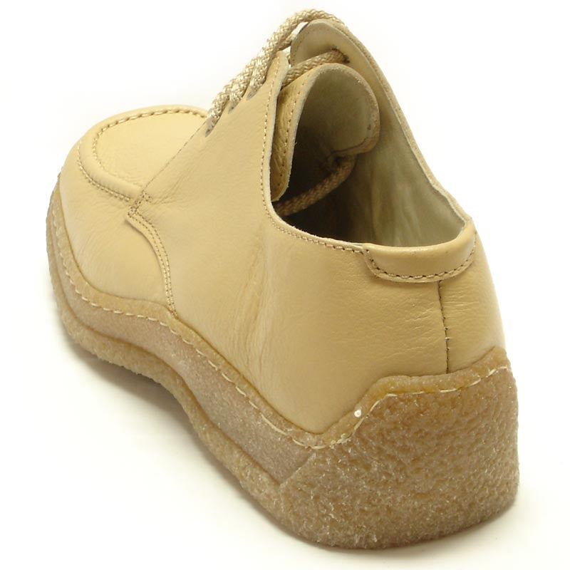 Pinoso's P-5455 Javier Beige Leather Lace-up Men’s Shoes, handcrafted in Spain, feature thick textured rubber soles and offer premium comfort, shown on a white background.
