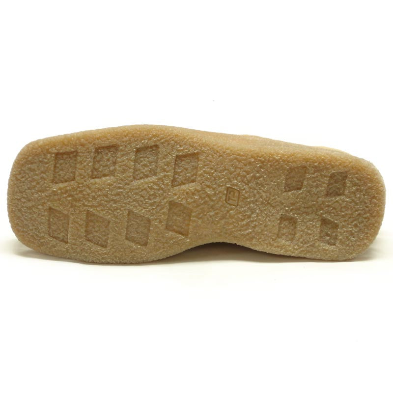 Pinoso's P-5455 Javier Beige Leather Lace-up Men’s Shoes, handcrafted in Spain, feature thick textured rubber soles and offer premium comfort, shown on a white background.