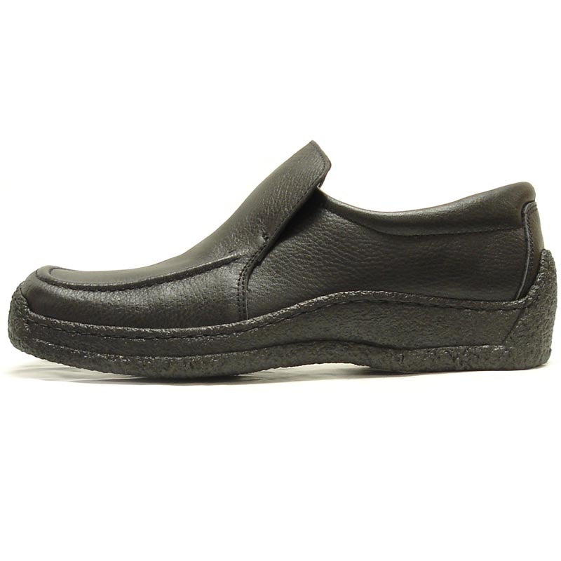 The Pinoso's P-5456 Javier Black Leather Slip-on Loafer for men features nappa leather and textured rubber soles, shown against a white background. Made in Spain.