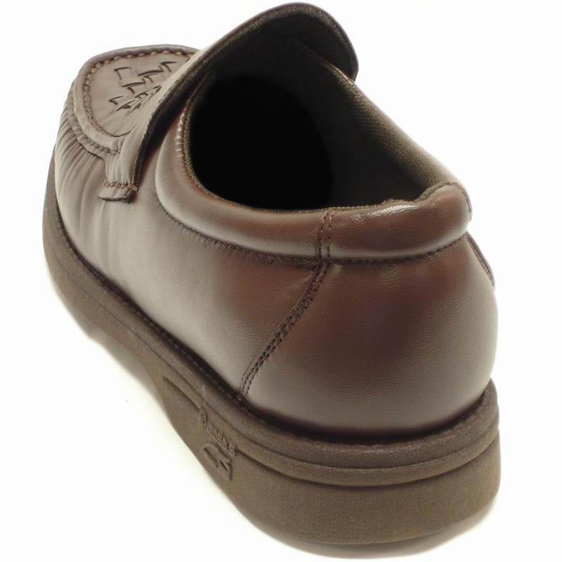 The Pinoso's P-5614-P41 Brown Leather Slip-On Loafer for men, made in Spain, features woven leather, handcrafted comfort, rounded toes, and thick rubber soles.