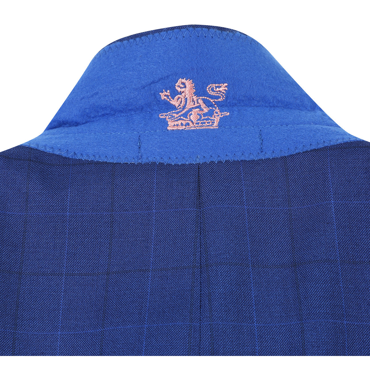 The ENGLISH LAUNDRY Royal Blue Check Suit 12-52-412EL by English Laundry features a slim fit jacket with notch lapels, styled on a mannequin with a white dress shirt and red patterned tie.