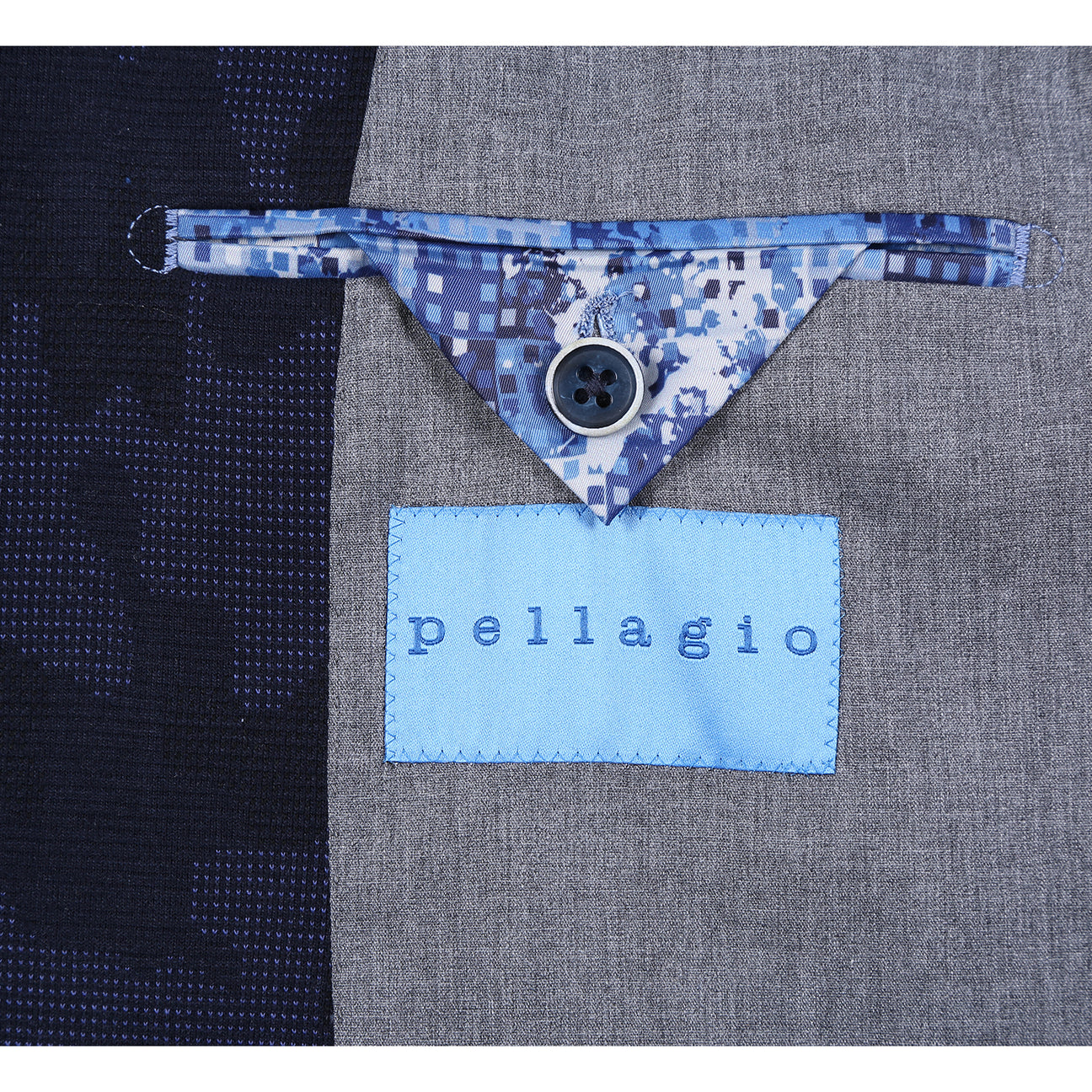The Pellagio Men's Slim Fit Riserva Jacket Navy PF25-15 is a single-breasted blazer displayed on a mannequin, showcasing the classic Pellagio style.