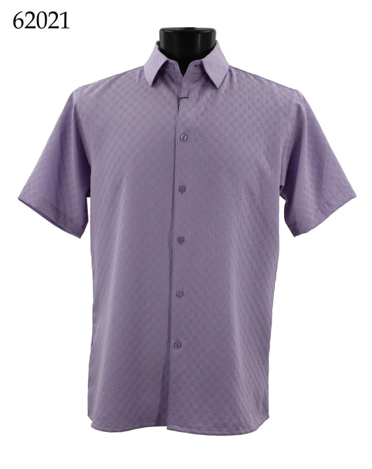 The Bassiri Short Sleeve Shirt 62021, a regular fit button-up in light purple, is elegantly displayed on a mannequin.