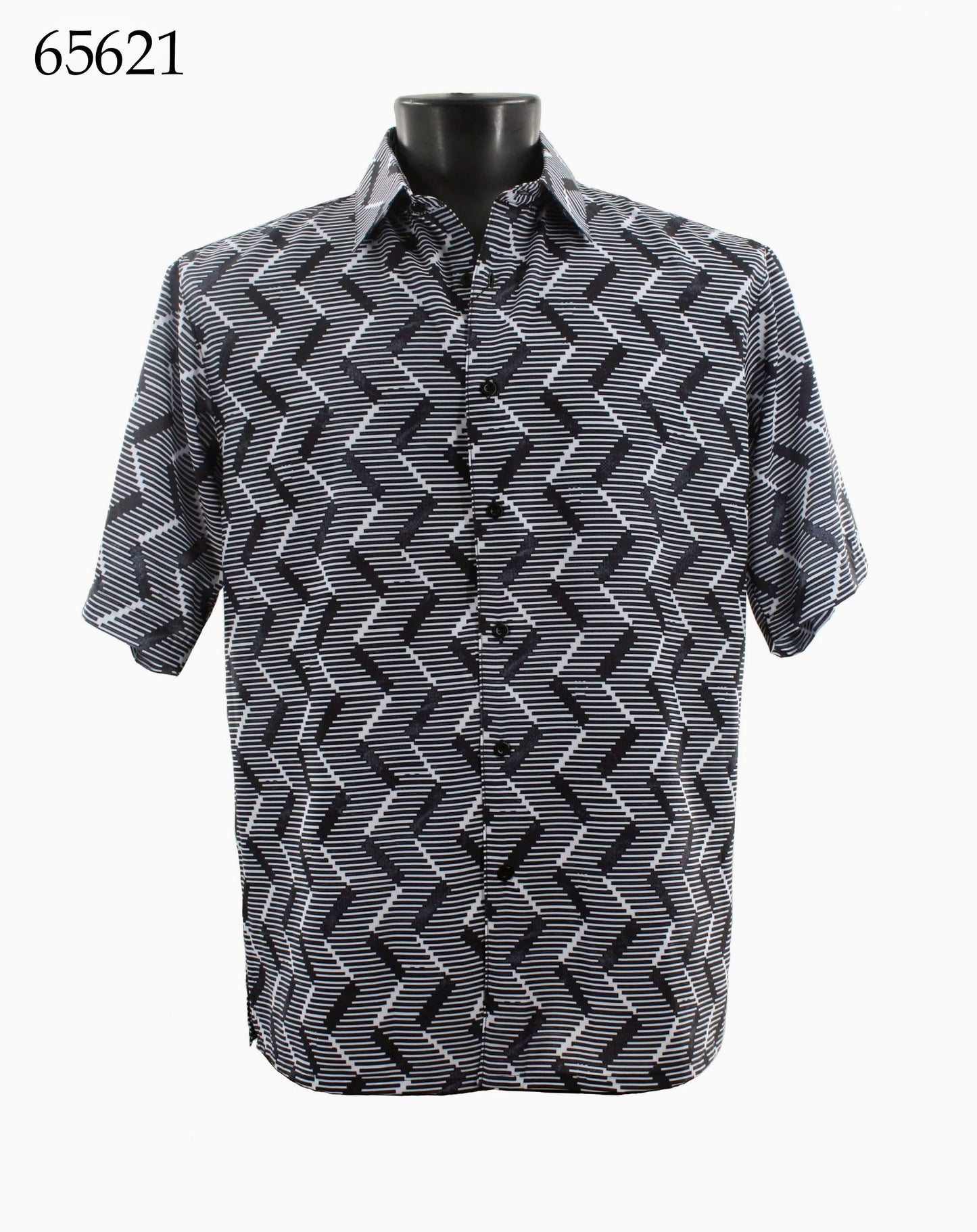 The Bassiri Short Sleeve Shirt 65621 by Bassiri features a regular fit and black, white, and gray geometric zigzag pattern, shown on a mannequin with product code 65621 in the top left corner.