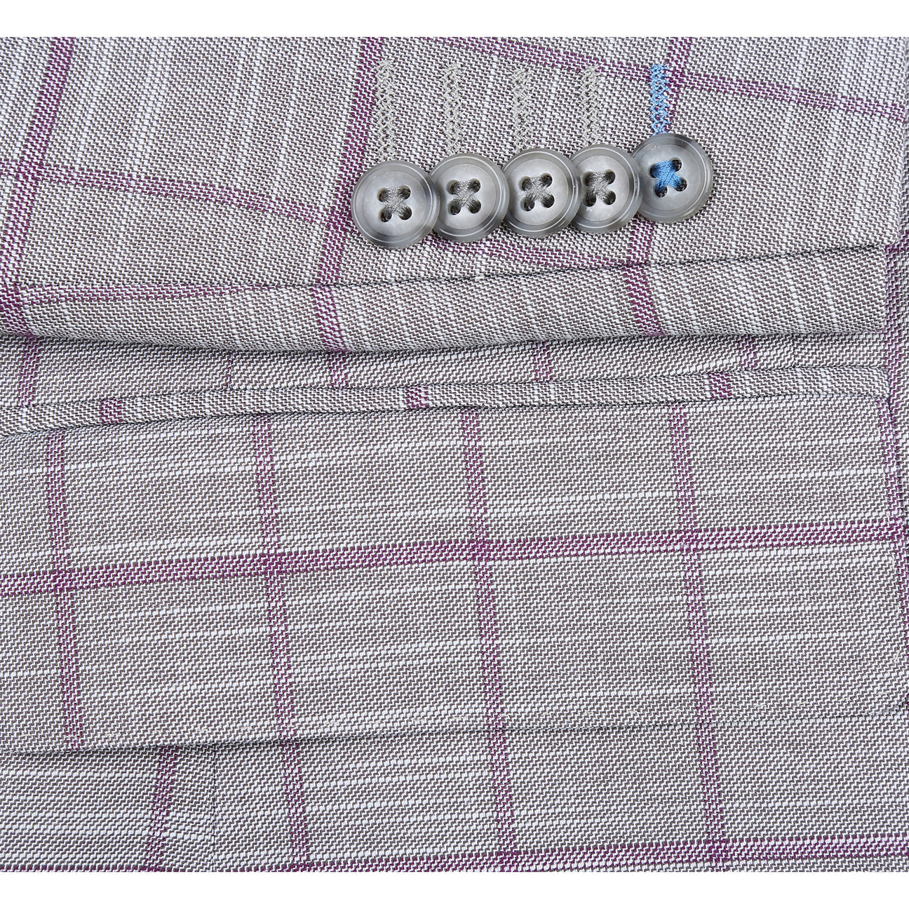 The ENGLISH LAUNDRY White Check Suit 12-60-092EL by English Laundry features a modern slim fit with notch lapels, two buttons, front pockets, and a patterned lining for a sharp, stylish look.