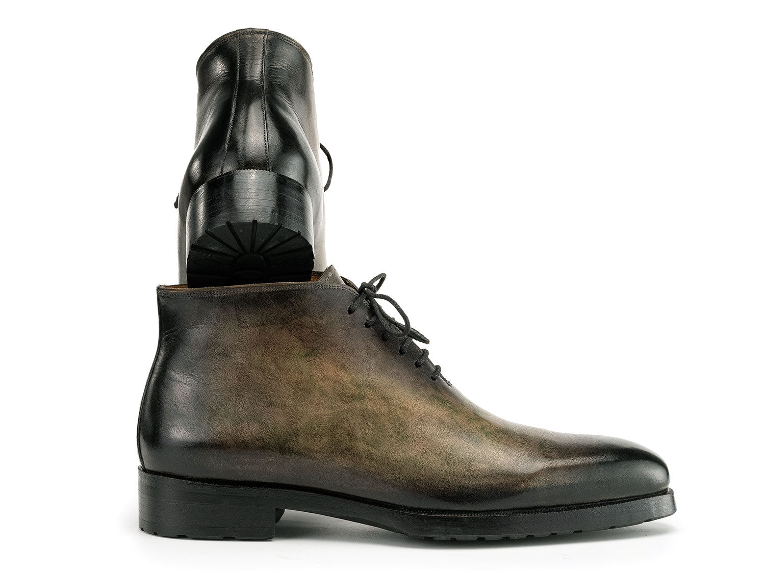 The Paul Parkman Men's Green Patina Ankle Boots (791GRN57) feature a hand-painted finish, superior craftsmanship, and timeless style—elevating your look with this made-to-order footwear by Paul Parkman.