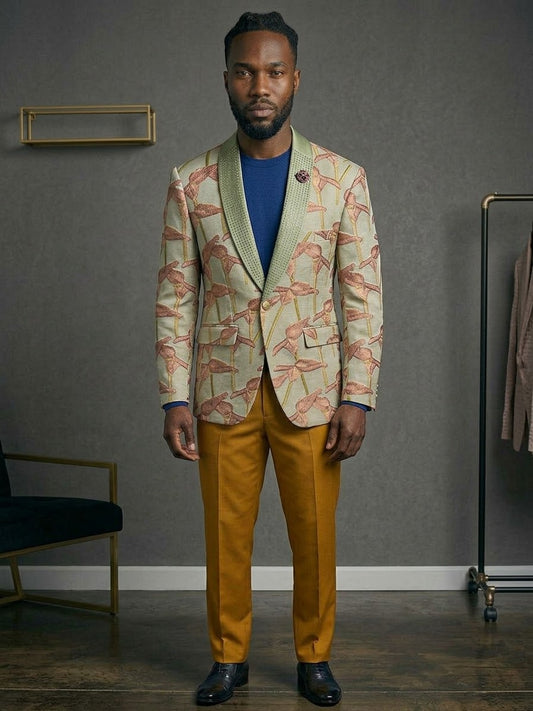 A man indoors wears the EJ SAMUEL Jacket 22 Size 42R—patterned blazer, blue shirt, mustard trousers, black shoes. Chair and rack visible. Final sale: no returns/exchanges.