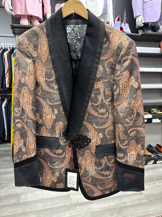 EJ SAMUEL JACKET 10 CLEARANCE — paisley-patterned blazer with black satin shawl collar and trim, displayed on a wooden hanger in a men's clothing store. Please note: final sale—no exchanges or returns.