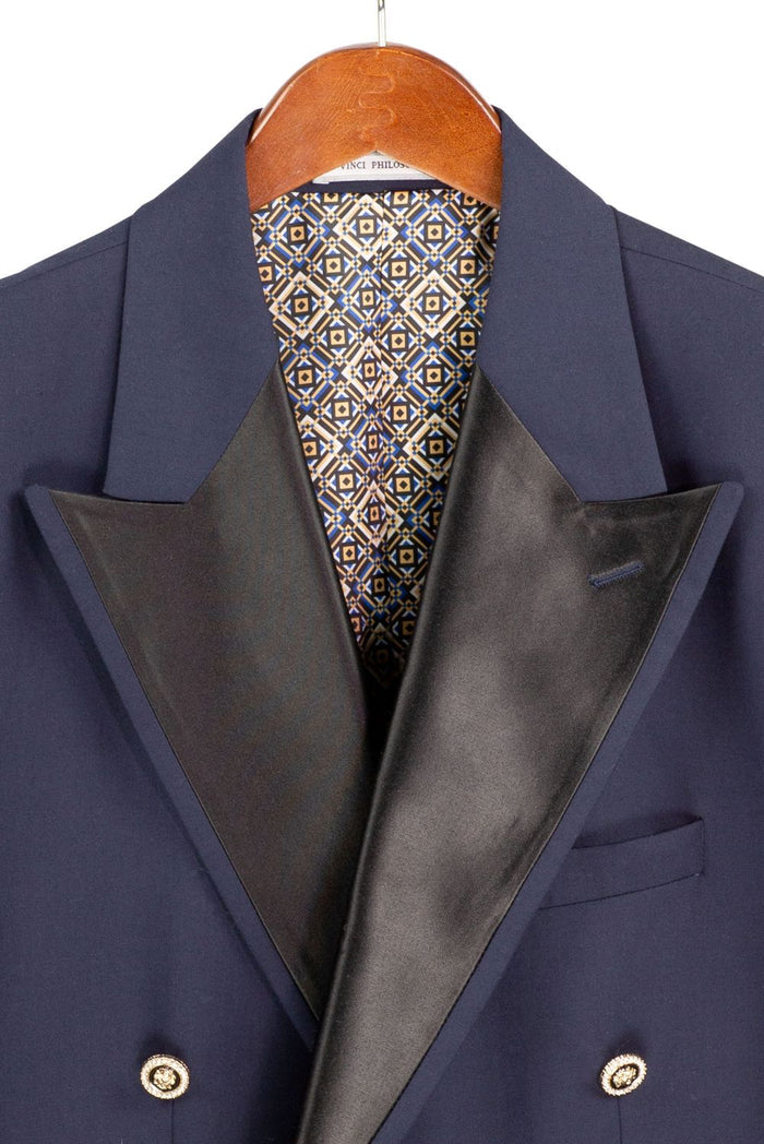 The mannequin wears the Modern Fit Navy Double-Breasted Tuxedo Blazer BM-DB by Vinci Suits, styled with a white dress shirt, black bow tie, and white pocket square.