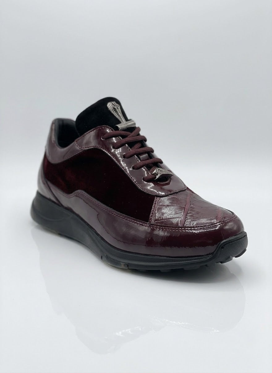 A single Mauri 8900/8 Velvet Embossed Alligator Patent Burgundy Shoe, featuring a glossy burgundy patent finish with embossed alligator texture, a black sole, and a black tongue, is displayed on a white background.