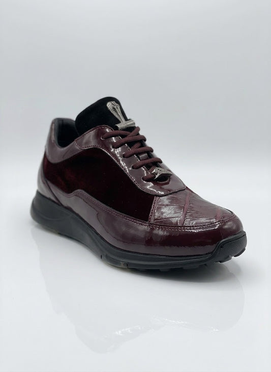 A single Mauri 8900/8 Velvet Embossed Alligator Patent Burgundy Shoe, featuring a glossy burgundy patent finish with embossed alligator texture, a black sole, and a black tongue, is displayed on a white background.