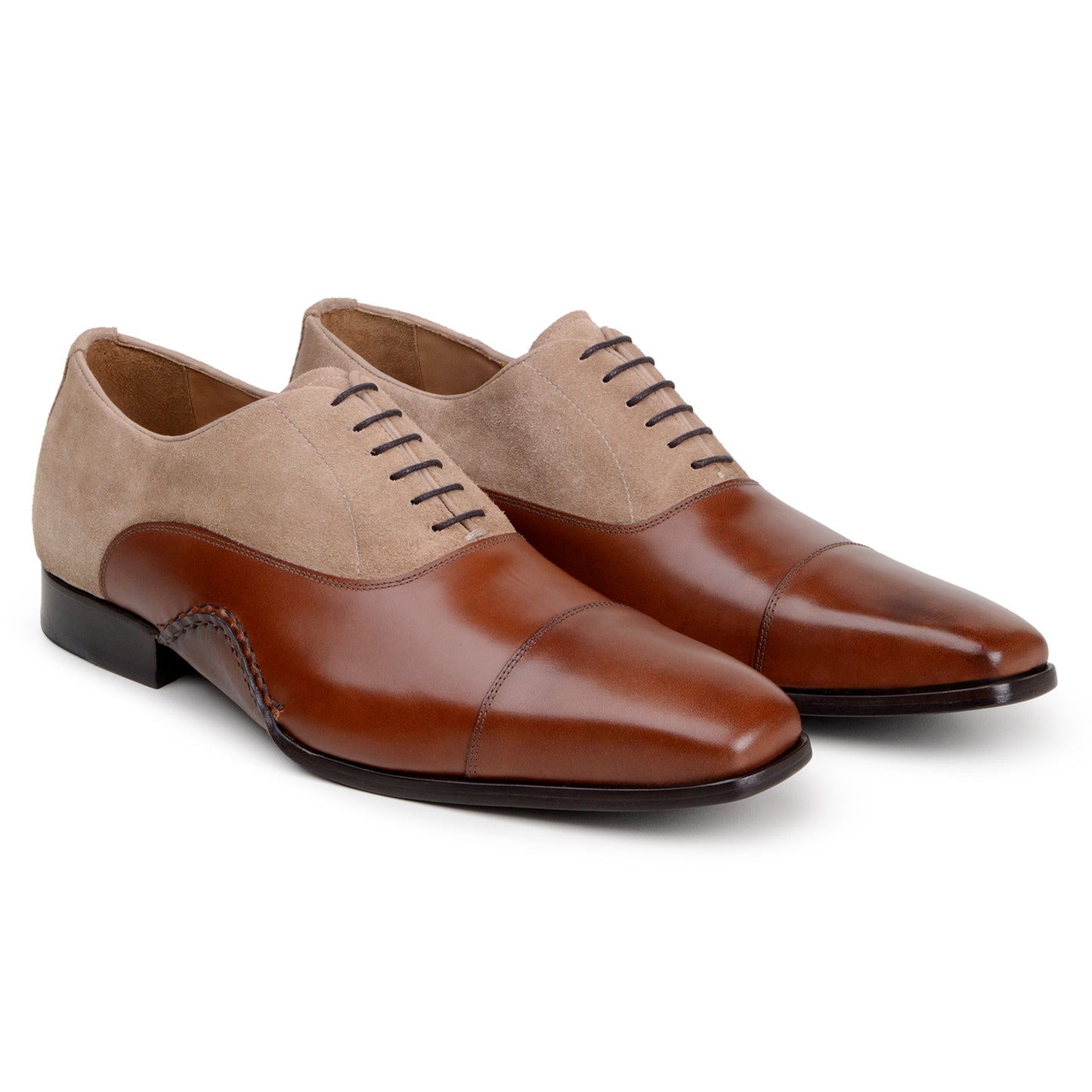 The Belvedere Leontes is a men's dress shoe in Ant. Cognac/Oat, combining Italian calf leather and light brown suede on the upper with dark brown leather on the toe, heel, and sole. Features include a low heel and lace-up closure.