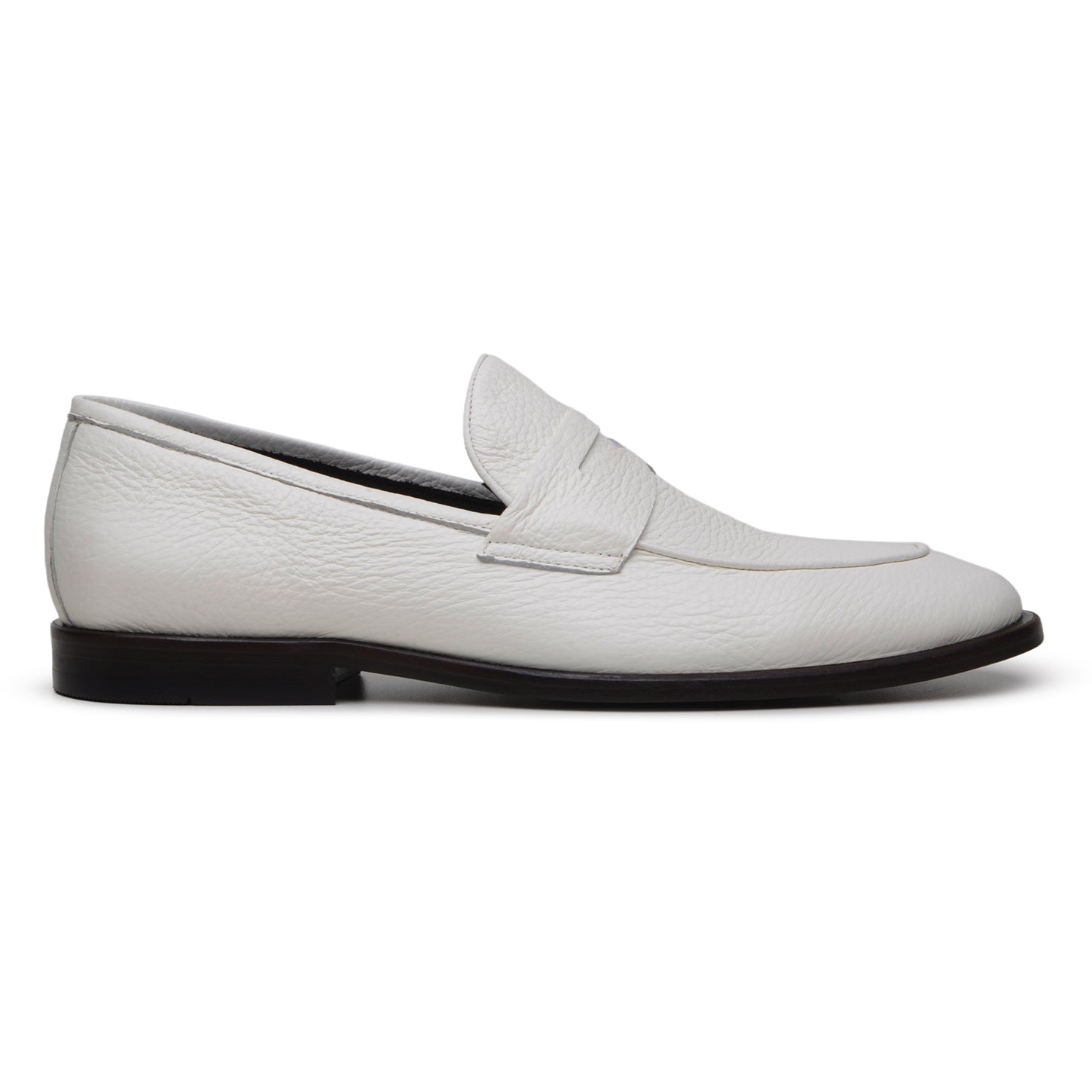 The BELVEDERE Nohr is a genuine Italian deerskin dress shoe in white, handcrafted in Brazil with a low black heel, shown from the side against a plain background.