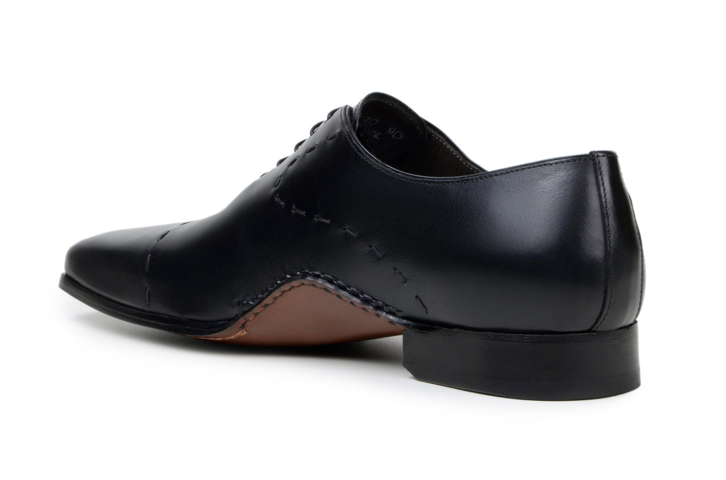 The BELVEDERE Belvedere - Maestro is a black Italian calf leather dress shoe with visible stitching, low heel, and smooth finish, handcrafted in Brazil using Opanka construction, shown in side profile on a white background.