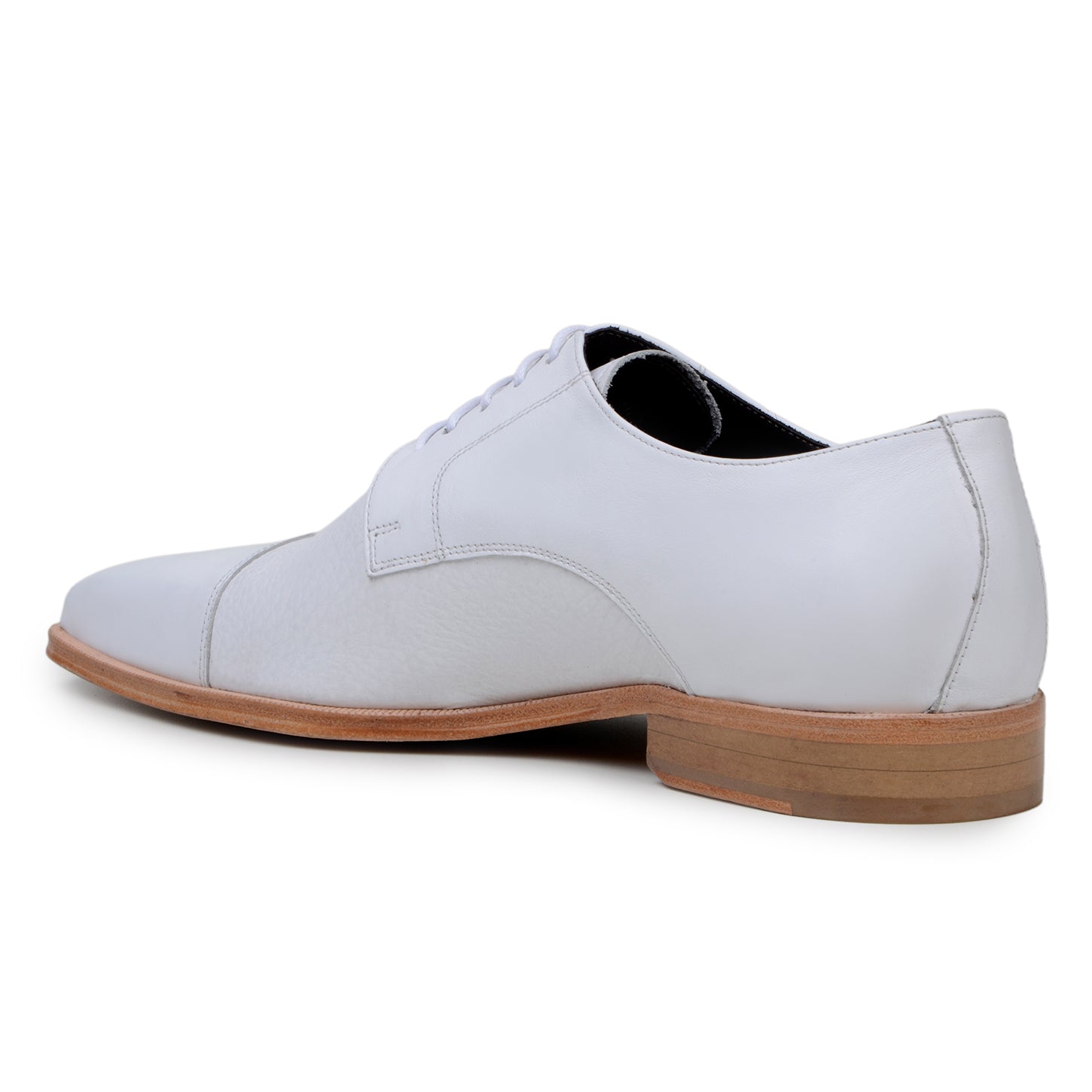 The BELVEDERE Alexander is a single white Italian deerskin and calf Oxford dress shoe with a cap toe, wooden sole, and closed lacing, shown in profile on a white background.