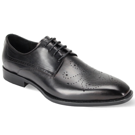 The Giovanni Joel Black Leather Shoes by GIOVANNI boast a classic vamp with decorative perforations, a lace-up closure, and are elegantly accented with a medallion.