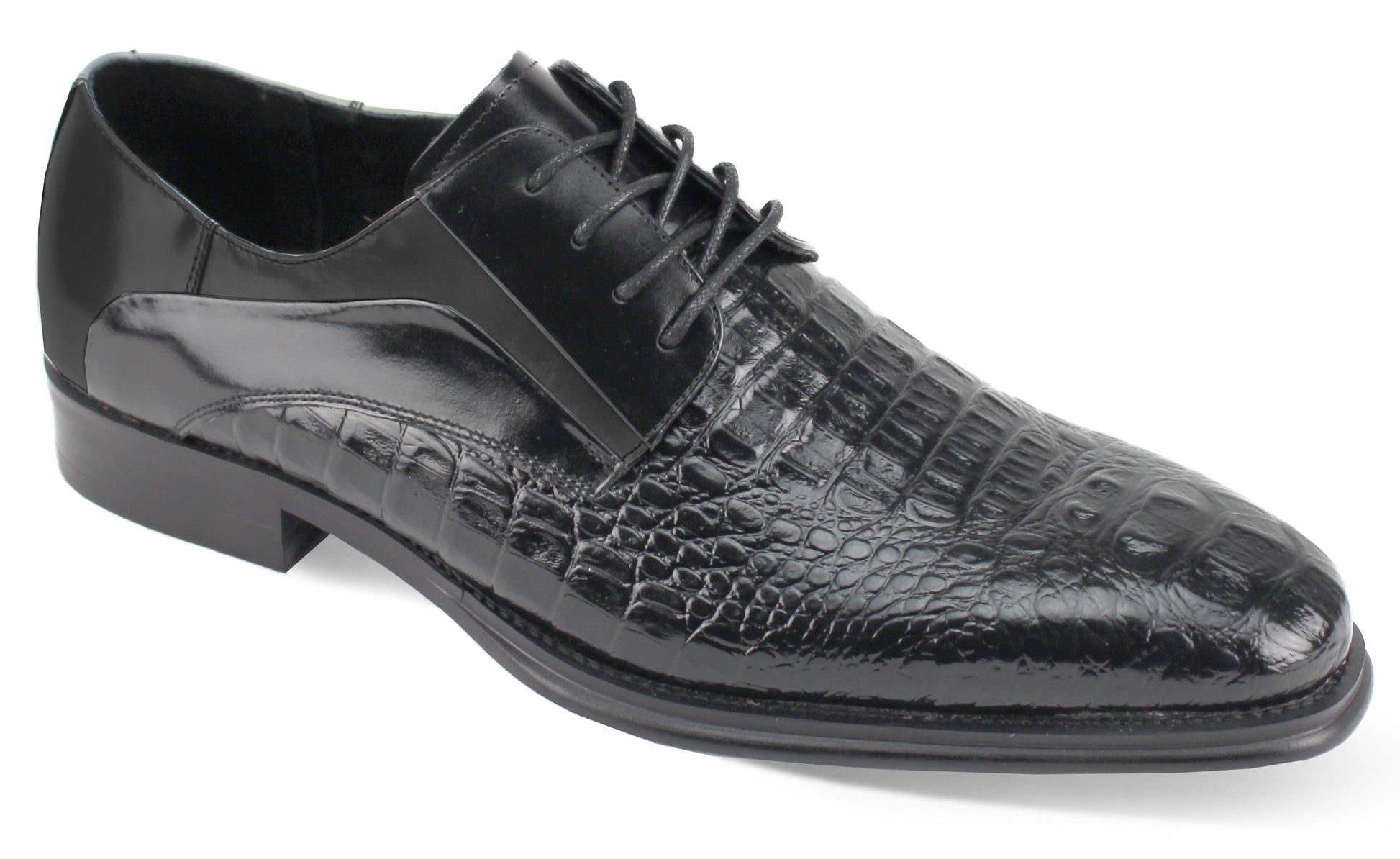 Introducing the Giovanni Mason Black Leather Shoes by GIOVANNI, designed with a stylish crocodile pattern and a plain toe lace-up design.