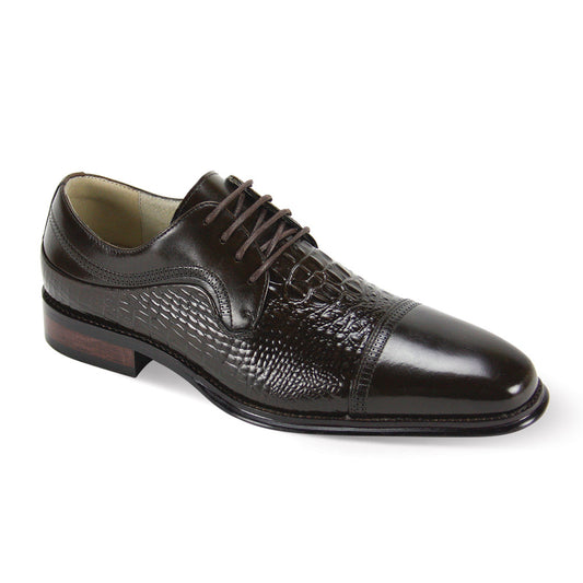 The Giovanni Mattias Chocolate Brown Leather Shoes from GIOVANNI are a sophisticated piece of footwear, featuring a lace-up design with textured patterns on the sides and an elegant cap toe.
