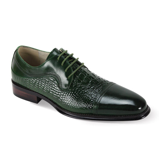 The Giovanni Mattias Green Leather Shoes by GIOVANNI boast a lace-up design with crocodile texture detailing, dark wooden heels, and a sleek cap toe.