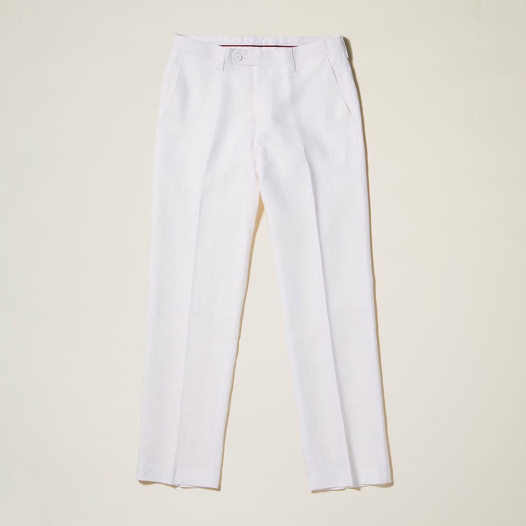 The Inserch Linen 2pc Set (SS718) in white features a short-sleeve button-up shirt crafted from premium European flax linen, with two front chest pockets with buttoned flaps, displayed on a plain background.
