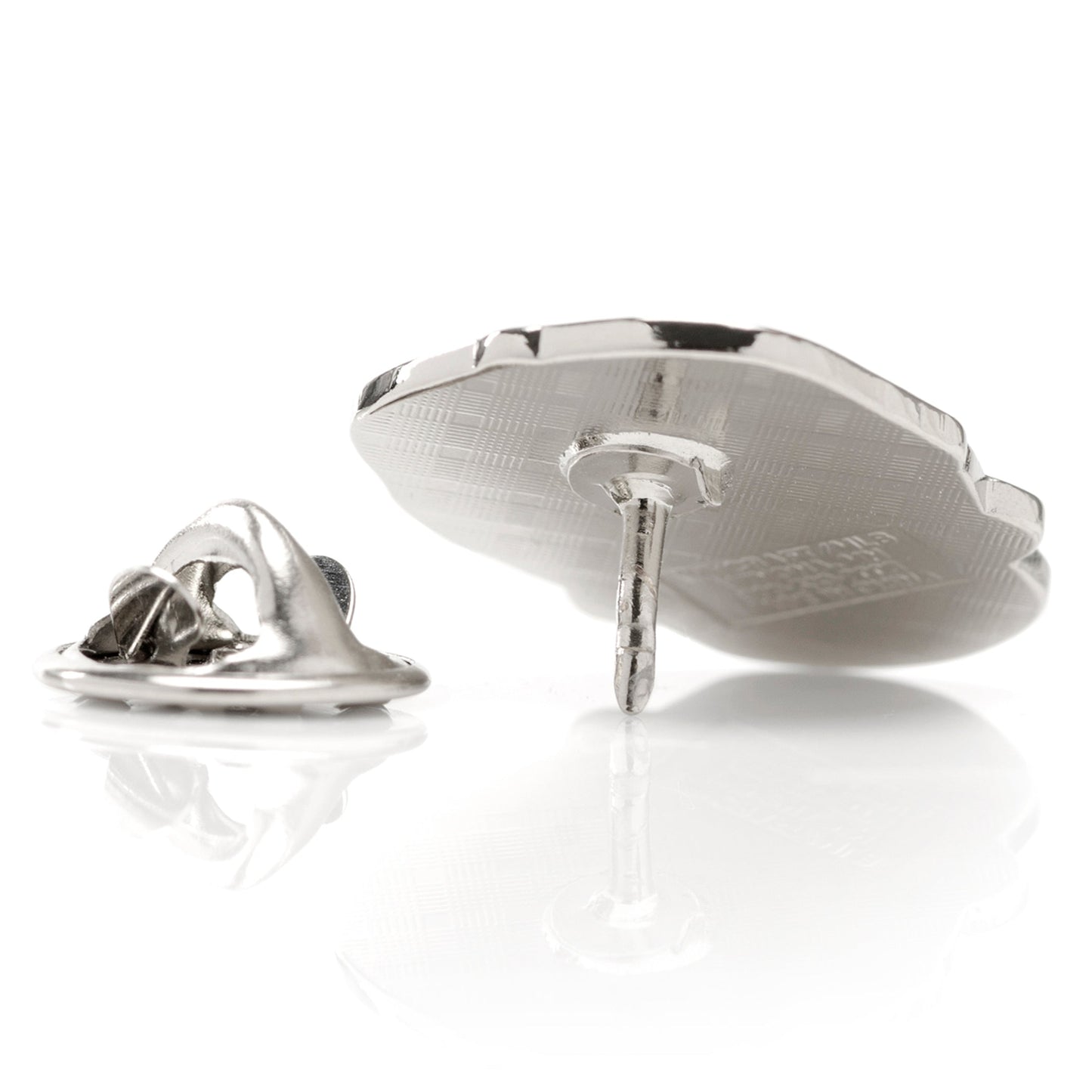 The Cufflinks.com MLB Houston Astros Sugar Skull Lapel Pin features baseball eyes, orange and white designs, and a navy cap with an orange "H" and star—an ideal Día de Muertos accessory for Astros fans.