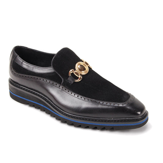 The GIOVANNI Giovanni Roger Black Leather Shoes are men's slip-on loafers featuring a gold buckle, moc toe, textured upper, leather sides, and a black sole with a blue stripe and ridged tread.