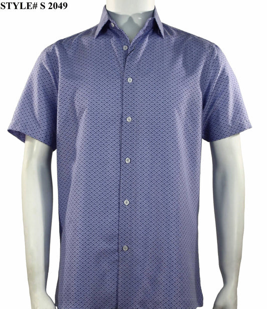 Displayed on a mannequin is the Sangi Short Sleeve Shirt S 2049, a modern-fit garment featuring a small geometric pattern.