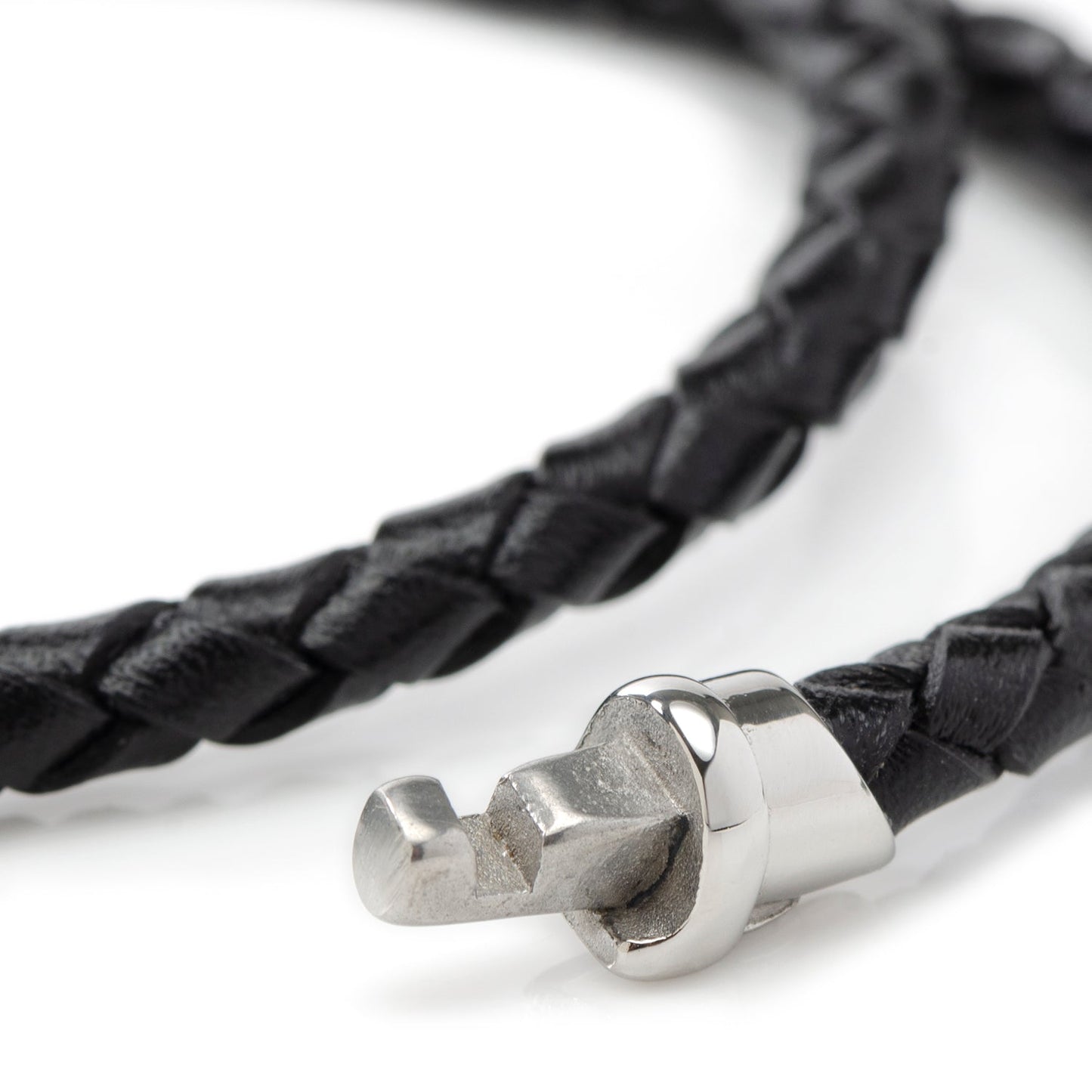 The Star Wars Darth Vader Light Saber Bracelet from Cufflinks.com features black braided leather and a silver clasp inspired by Darth Vader’s lightsaber—a must-have for any Star Wars jewelry collector.