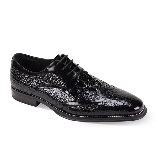 GIOVANNI Giovanni Shane Black Leather Shoes feature a crocodile-patterned design, wingtip detailing, laces, and decorative stitching.