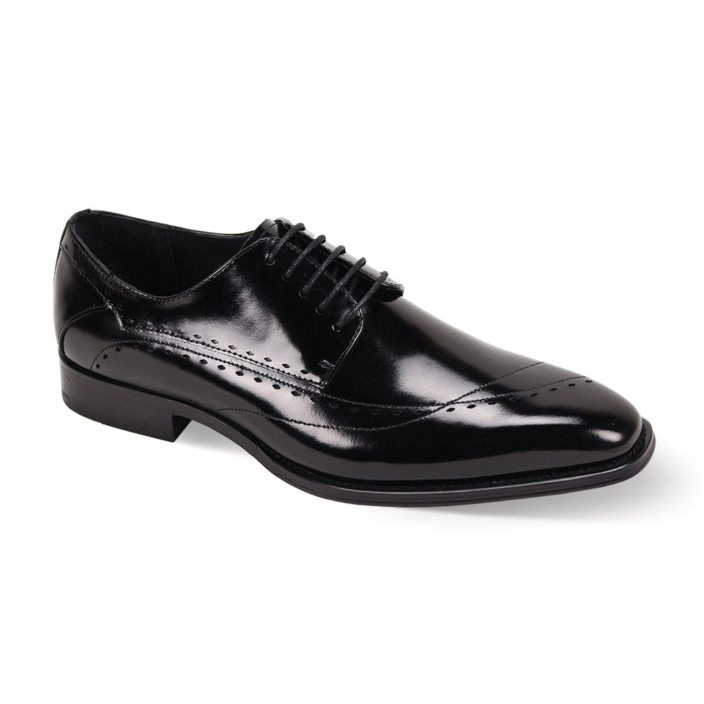 The Giovanni Triston by GIOVANNI is a black leather oxford shoe with a polished finish, featuring sleek laces, decorative stitching, and a trendy zipper detail.