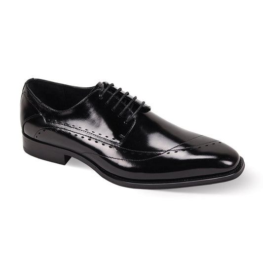 The Giovanni Triston by GIOVANNI is a black leather oxford shoe with a polished finish, featuring sleek laces, decorative stitching, and a trendy zipper detail.