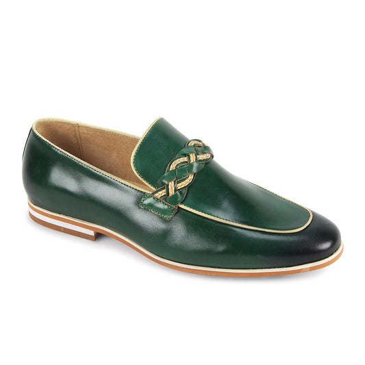 The Giovanni Tudor Green Leather Shoes by GIOVANNI are dark green leather slip-on loafers featuring a braided upper detail, moc toe stitching, and a light brown sole.