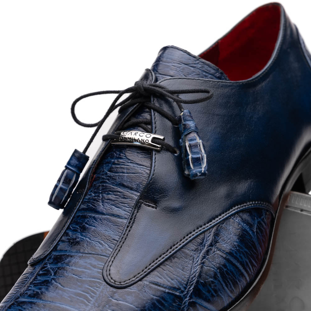 A pair of stylish Marco Di Milano Anzio Blue Jeans with classic design and premium detailing, offering the refined touch and comfort expected from luxury men's denim.