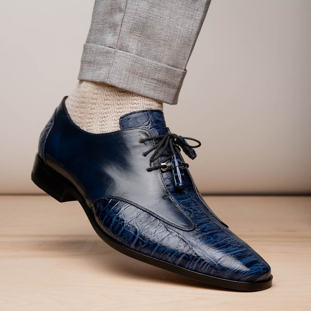 A pair of stylish Marco Di Milano Anzio Blue Jeans with classic design and premium detailing, offering the refined touch and comfort expected from luxury men's denim.