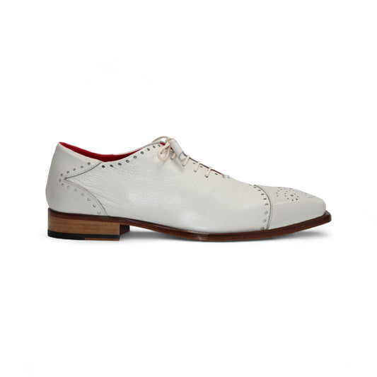 The Emilio Franco Bosco Bone is a handcrafted Italian oxford shoe in white genuine leather, featuring decorative perforations, a low wooden heel, red inner lining, and shown in profile on a white background.